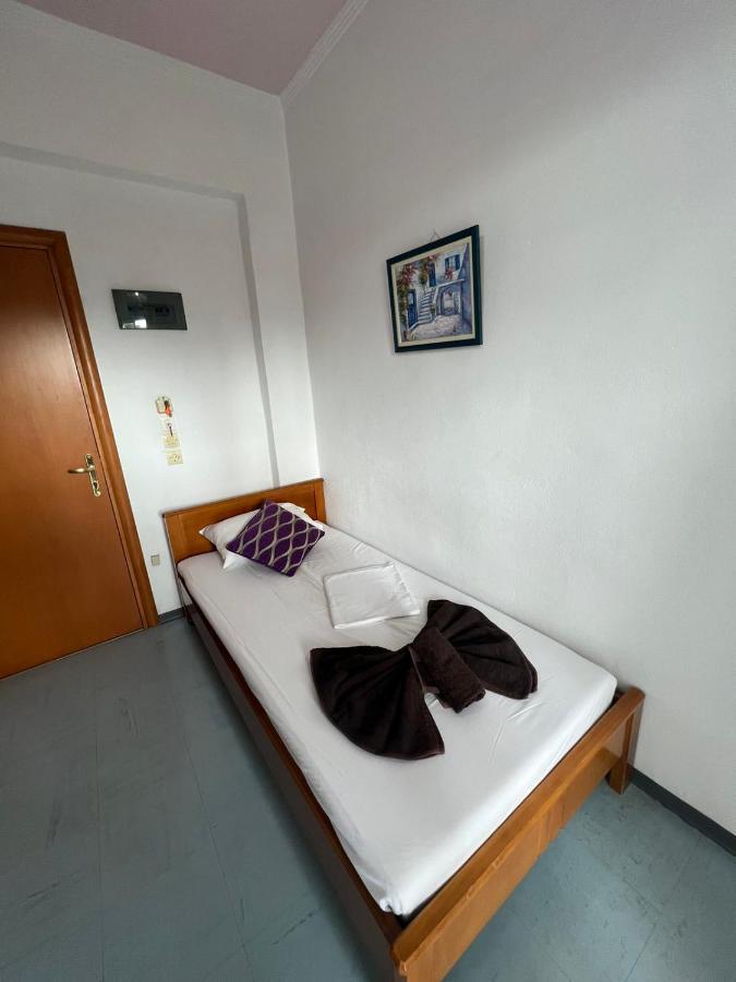 Faliro Hotel Faliraki Buitenkant foto